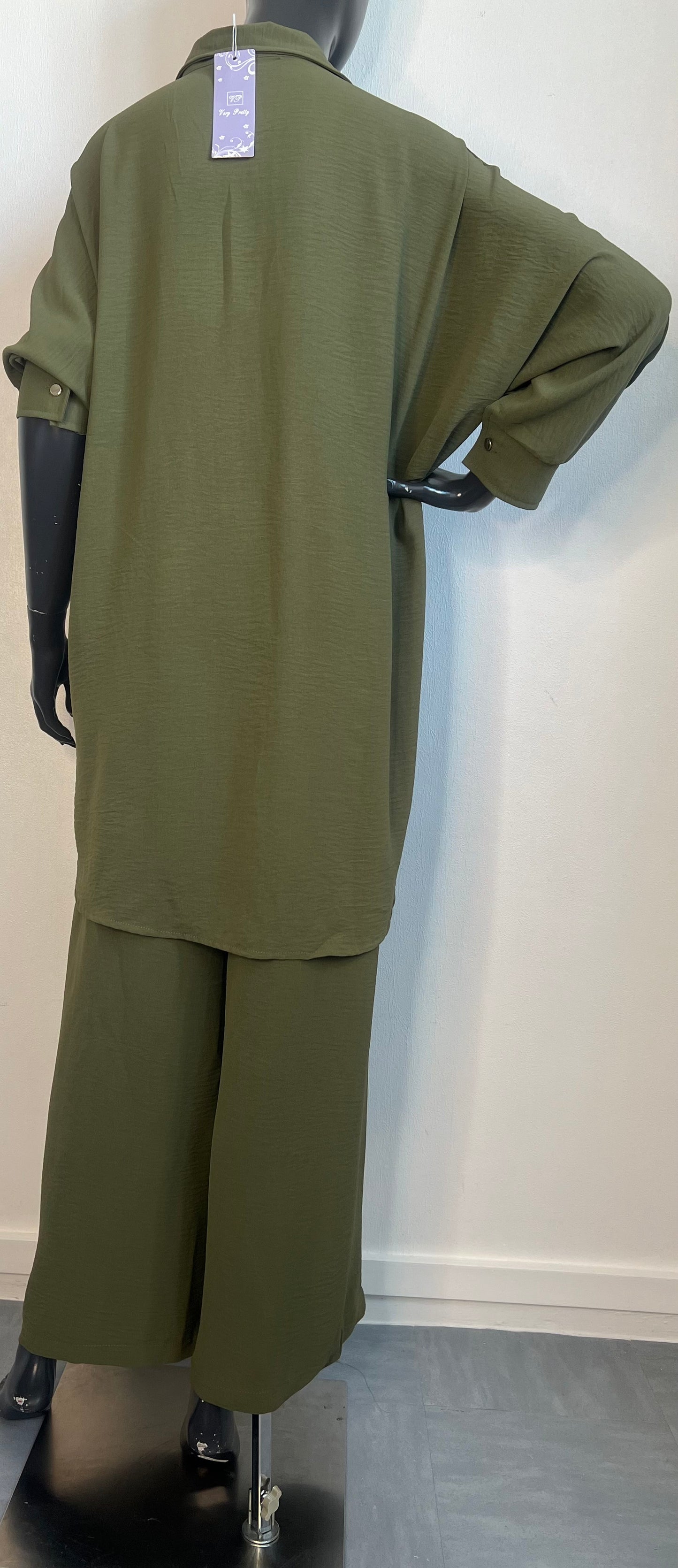 Ensemble 2 pièces Kaki oversize - Elégance intemporelle et confort absolu (Taille unique 36 à 48)