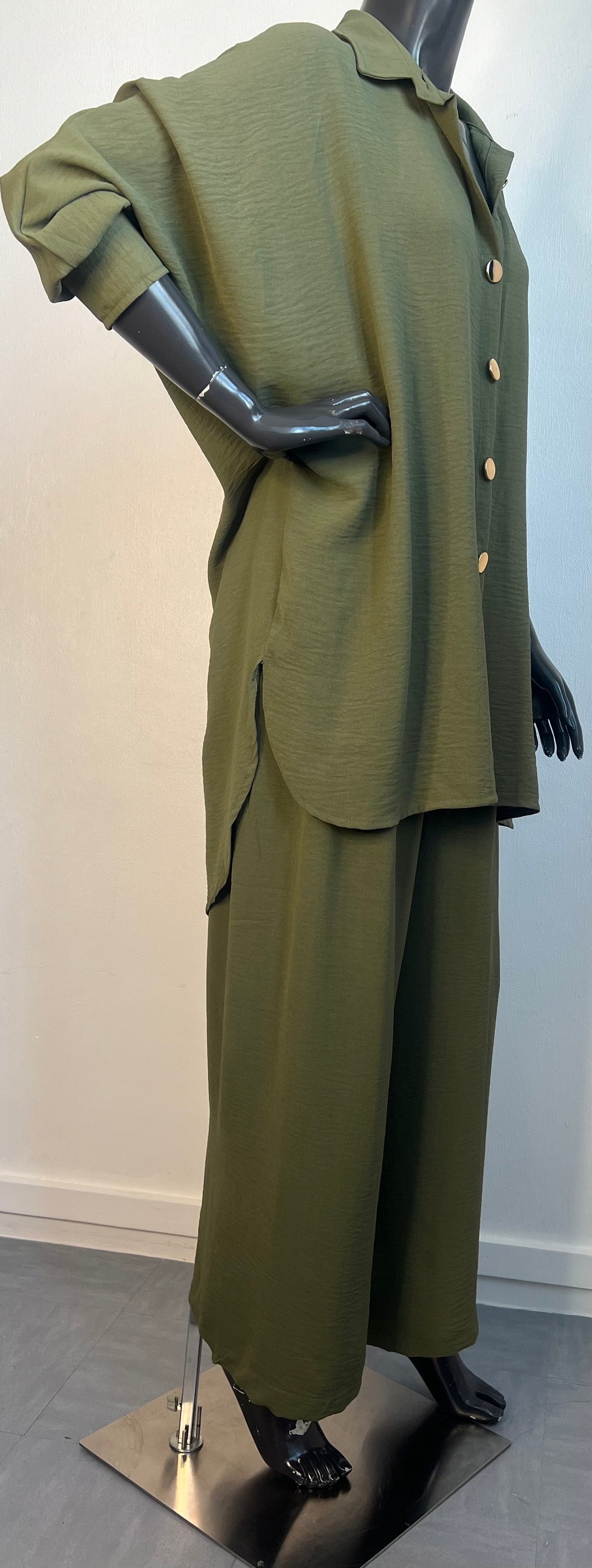 Ensemble 2 pièces Kaki oversize - Elégance intemporelle et confort absolu (Taille unique 36 à 48)