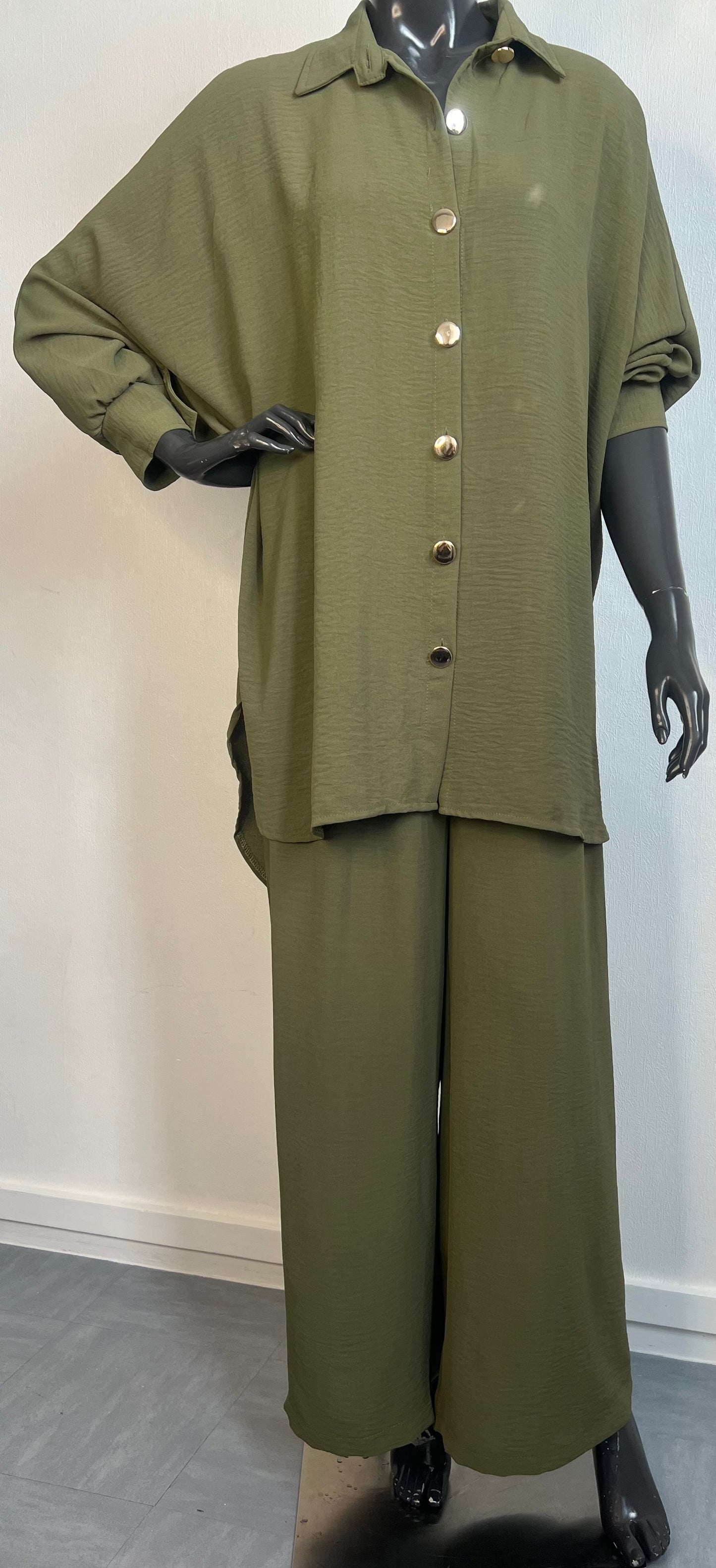 Ensemble 2 pièces Kaki oversize - Elégance intemporelle et confort absolu (Taille unique 36 à 48)